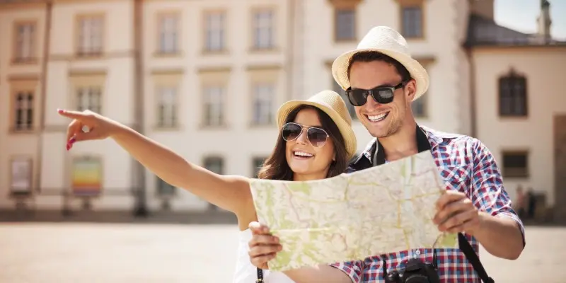 Ahorrar para viajar - pareja