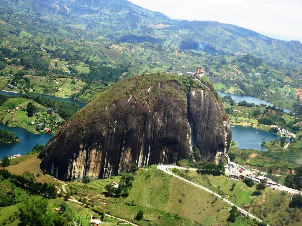 Dónde celebrar San Valentín en Colombia Guatape