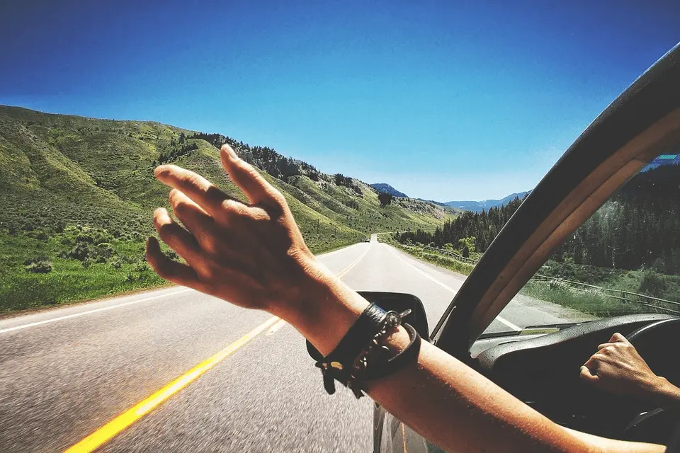 Mujer por Carretera
