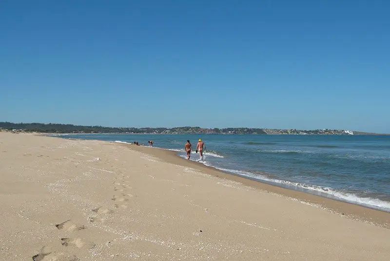 Playas Nudistas de America Playa Chihuahua en Uruguay