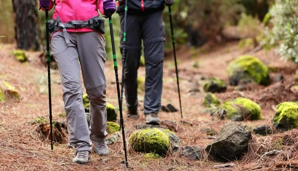 Trekking en Colombia - Personas Caminando