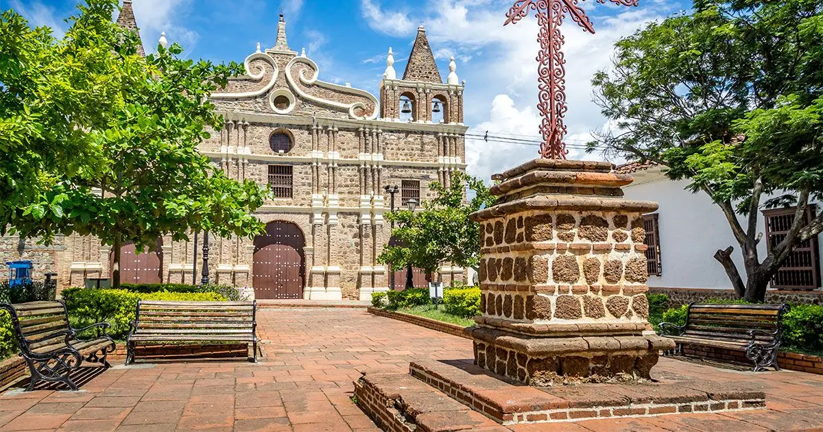 Renta de Autos - Pueblos en Antioquia - Santa Fe