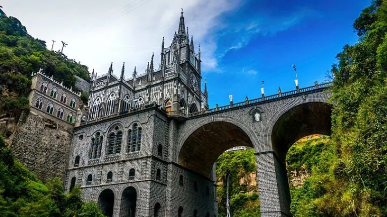 Semana Santa por Colombia Portada