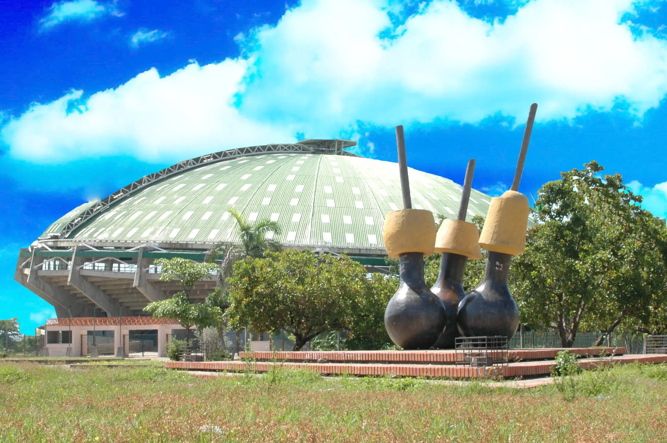 Festival-Vallenato-en-Valledupar - Coliseo Cubierto y Los Poporos