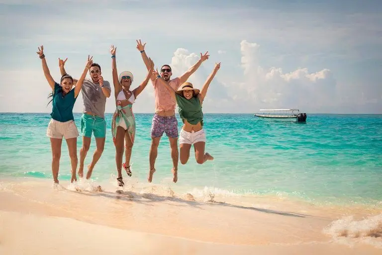 Destinos internacionales más baratos para viajar - Amigos