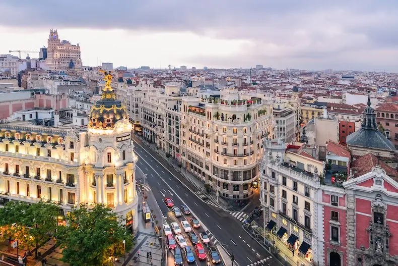 Renta de Autos en Madrid - Destinos internacionales para viajar con mama