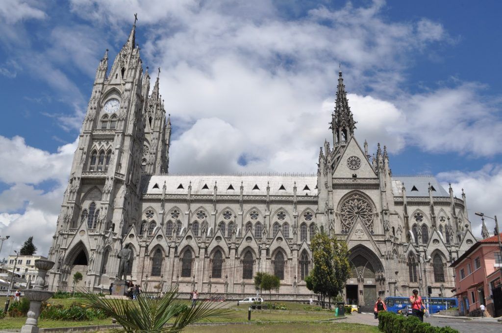 ¿Qué hacer en Quito? - Basílica del Voto Nacional