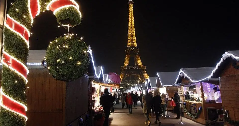 Navidad en Europa Paris on Christmas