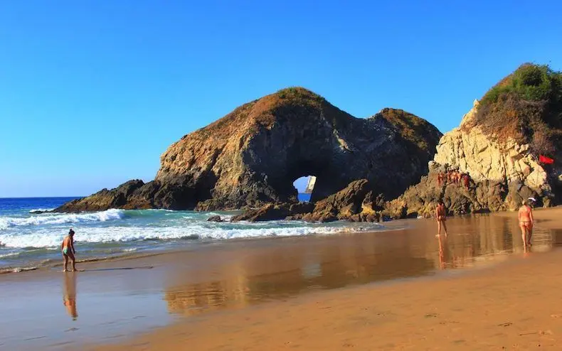 Top 5 de playas nudistas en Latinoamérica